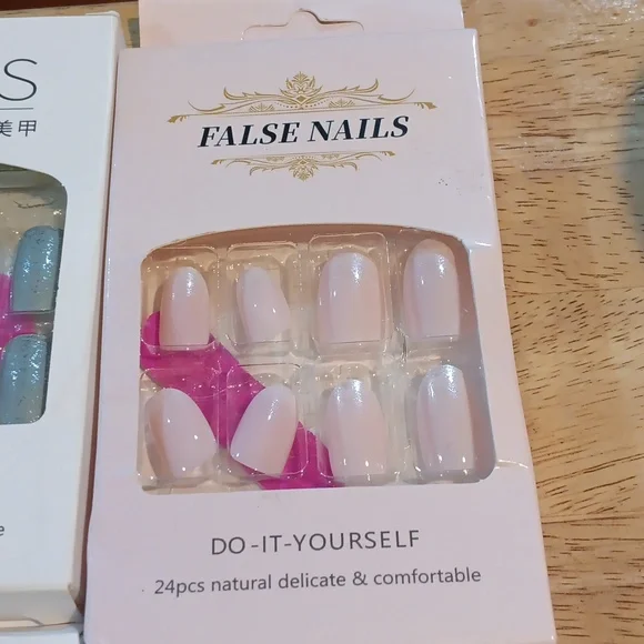 Assorted False Nails Set Of 8 - Picture 4 of 8